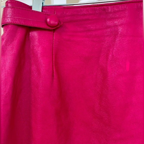 Vintage Erez Sport Fuchsia Leather Pencil Skirt, Circa 1980s Sz 14 - Picture 2 of 5